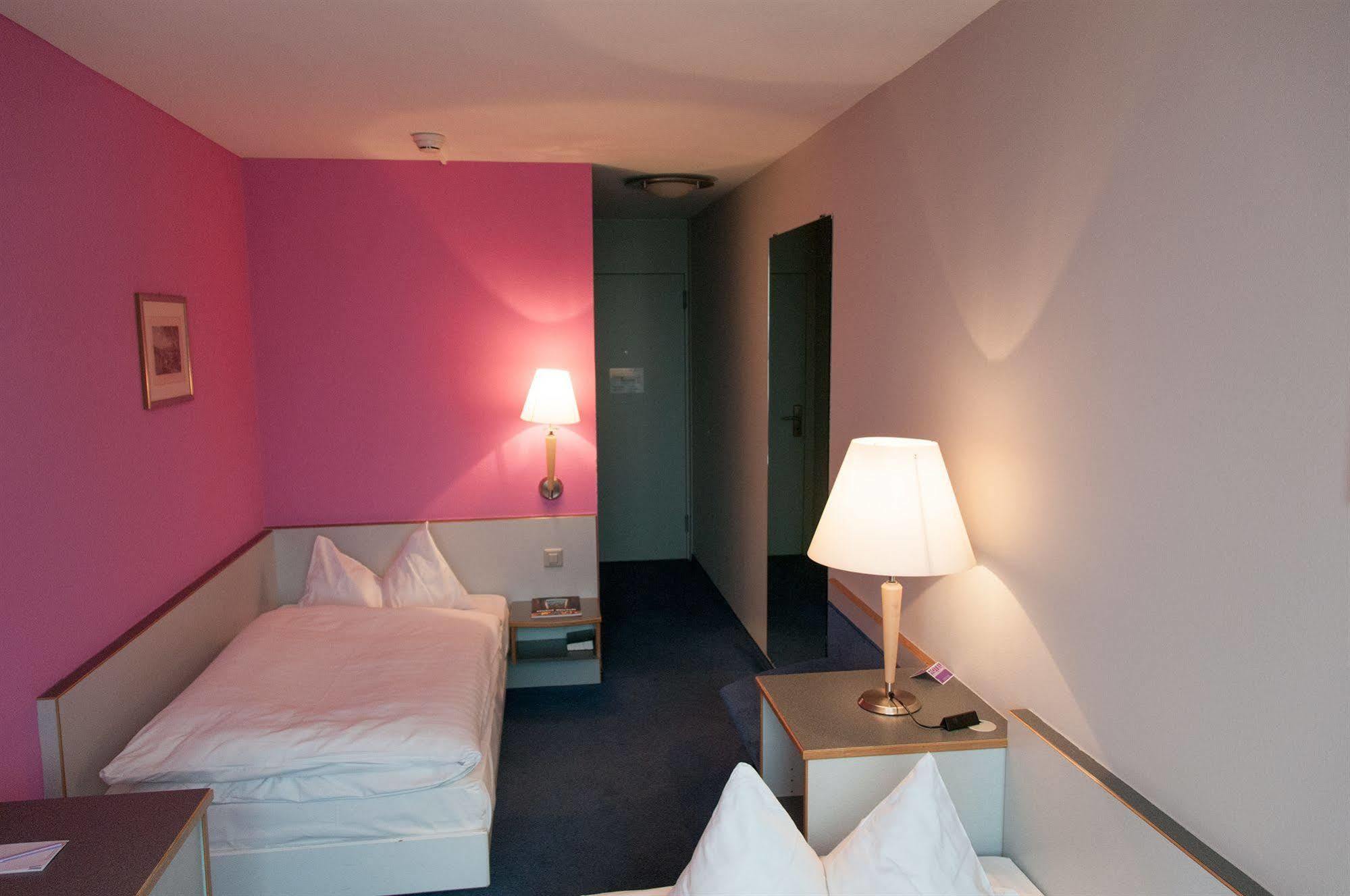 Geroldswil Swiss Quality Hotel Zurich Ngoại thất bức ảnh